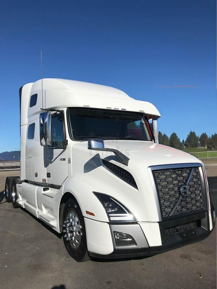 Volvo VNL-760
